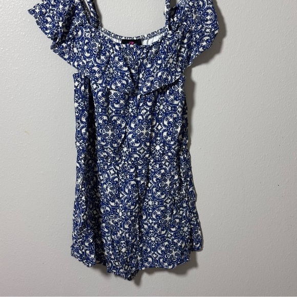 IZ byer Girls Blue floral romper size large - Picture 2 of 7